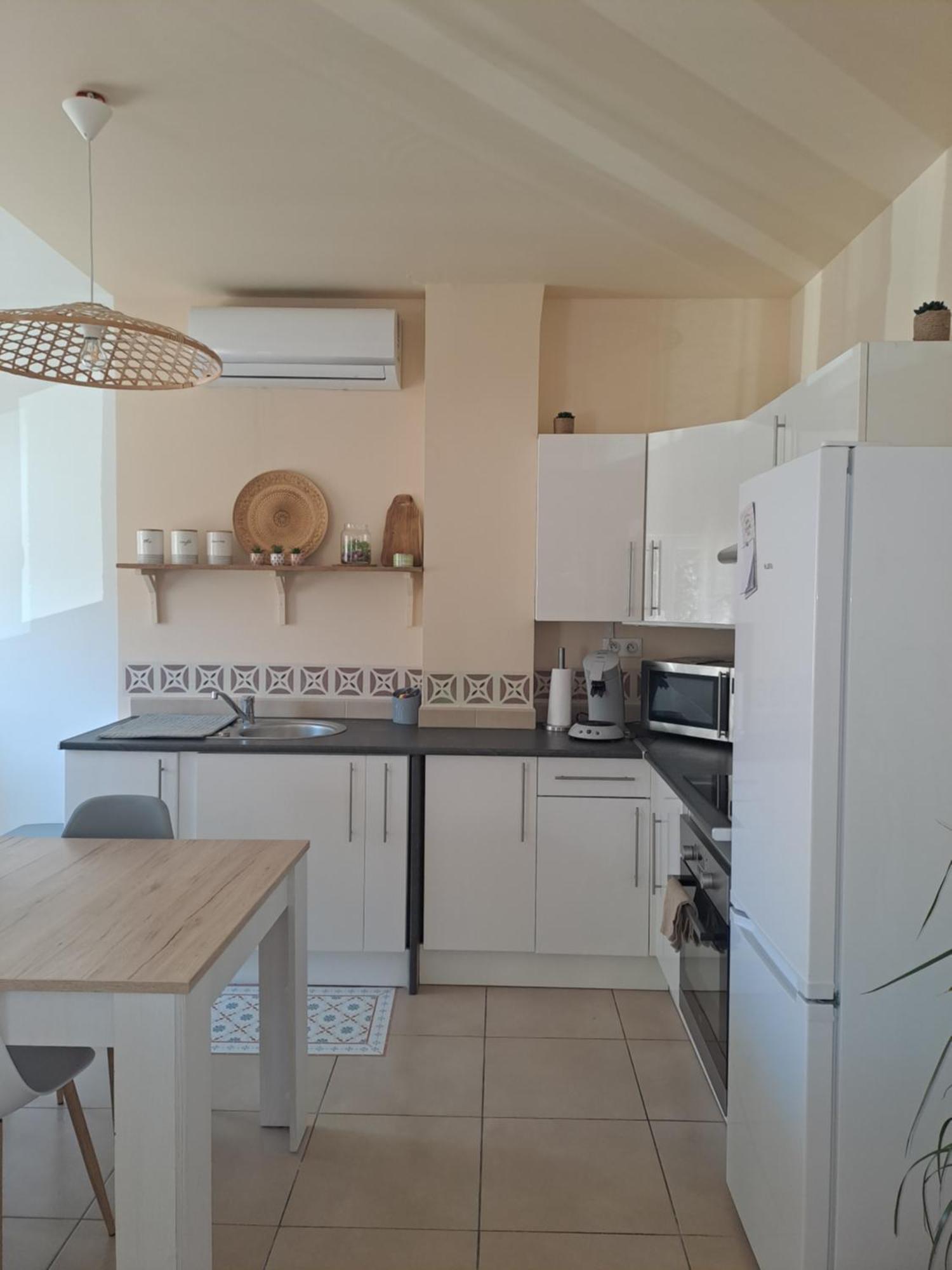 T2 Refait A Neuf Calme Et Agreable Leilighet Narbonne Eksteriør bilde